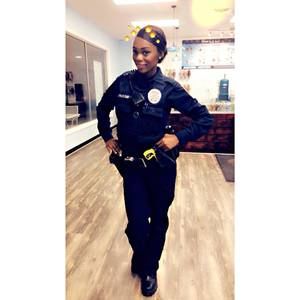 Meet your Posher, Deonna